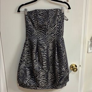 Jessica McClintock Navy Strapless Dress in Sz 4